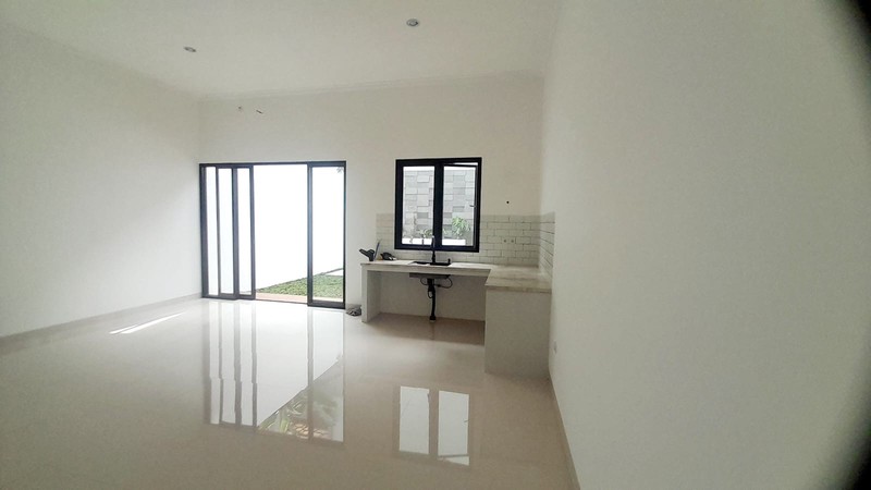 Rumah 2 Lantai Dijual Lokasi di Taman Malaka Duren Sawit Jaktim