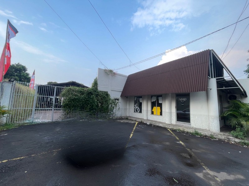 Ruko 1Lantai Ex Cafe dan Bengkel di Jln. Radar Auri - Cibubur