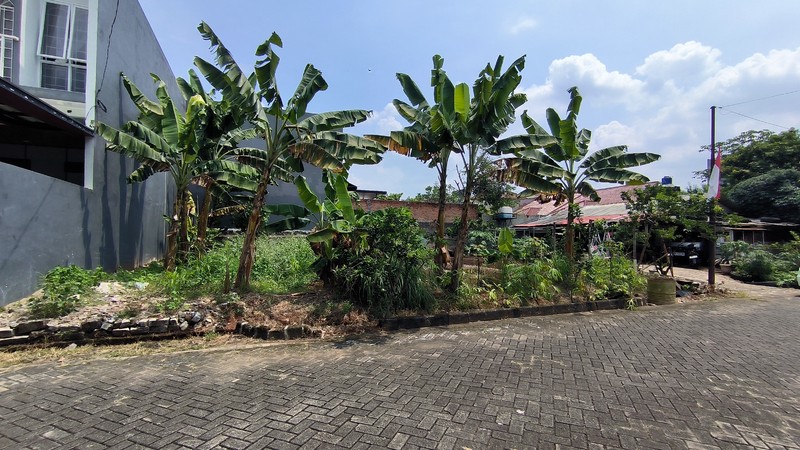 Tanah dalam perumahan