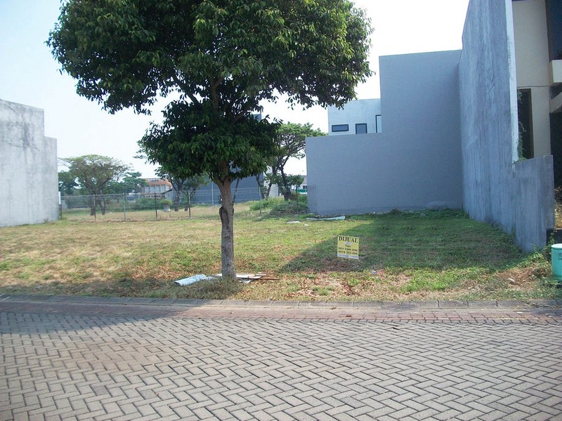 Tanah di Waterfront Citraland Surabaya Barat, Luas 12 x 20 m2, Row Jalan Lebar, SIAP BANGUN