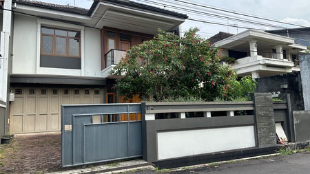 Rumah Lux di Terusan Sutami