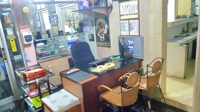 RUMAH COCOK UNTUK USAHA