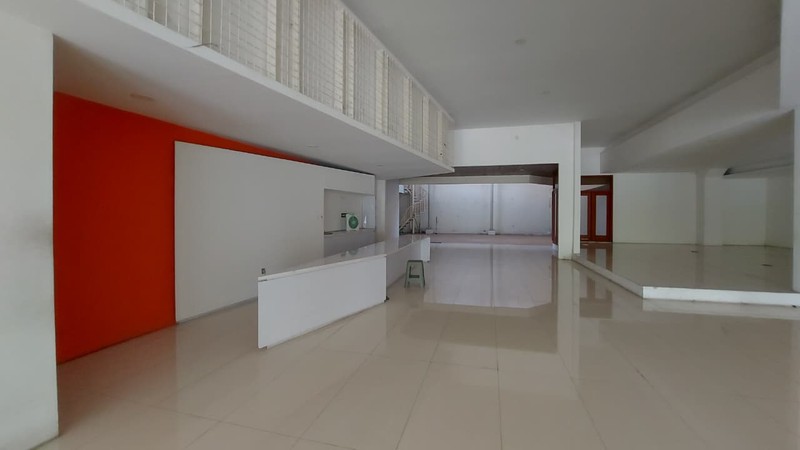 Modern Office Building for Sale in Surabaya with Spacious Parking