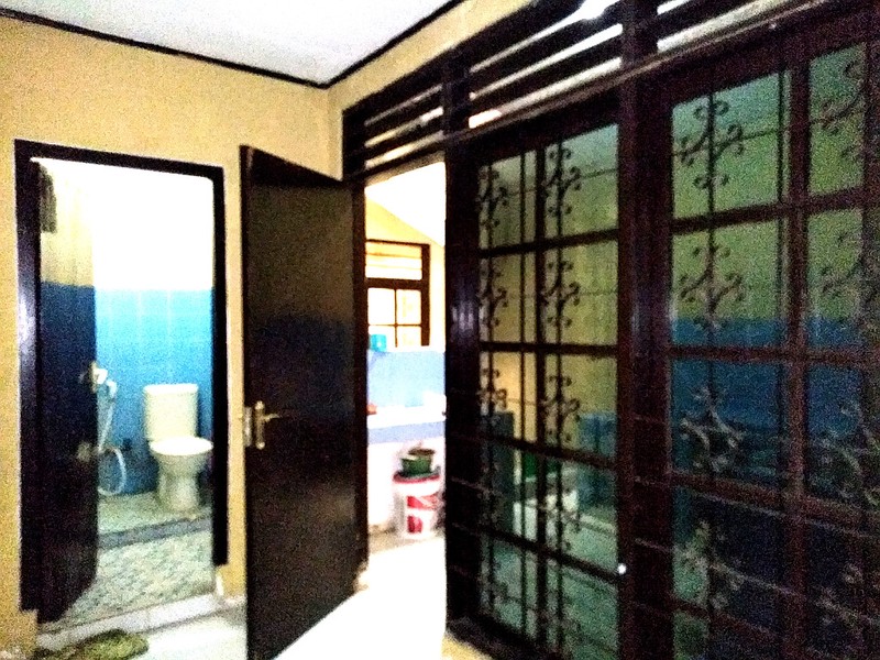 Rumah Nyaman 2 Lantai dengan tanah luas di lingkungan Pamulang Permai 