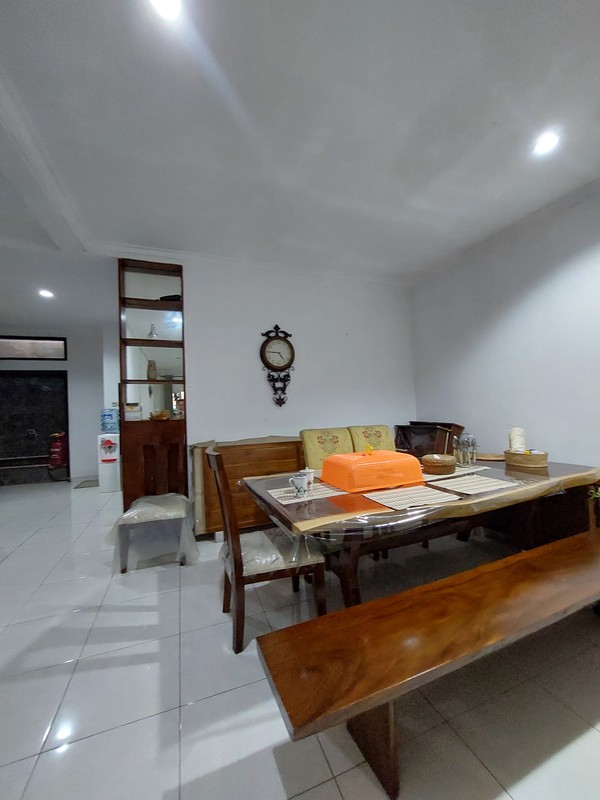 Dijual Rumah Cantik Siap Huni lokasi di Daerah Pondok Pinang, Kebayoran Lama, Jakarta Selatan