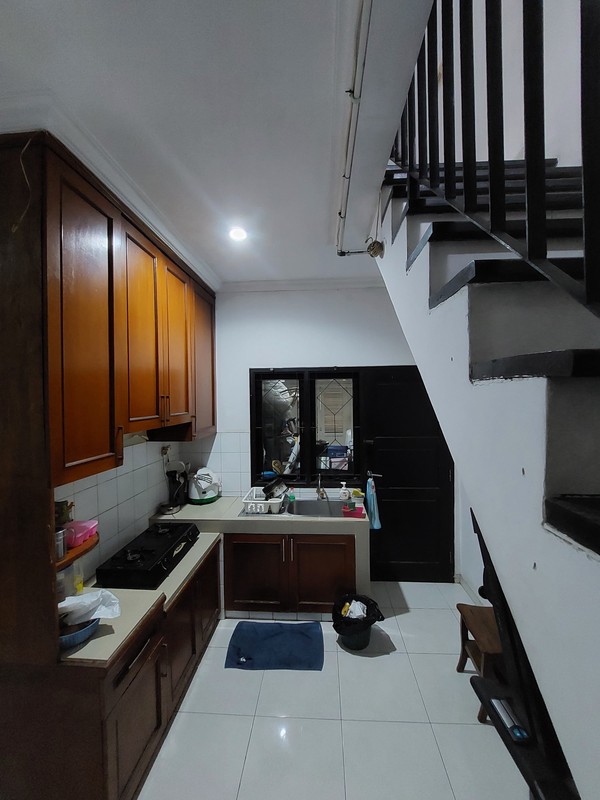 Dijual Rumah Cantik Siap Huni lokasi di Daerah Pondok Pinang, Kebayoran Lama, Jakarta Selatan