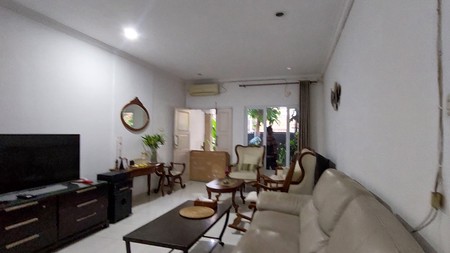 Dijual Rumah Cantik Siap Huni lokasi di Daerah Pondok Pinang, Kebayoran Lama, Jakarta Selatan