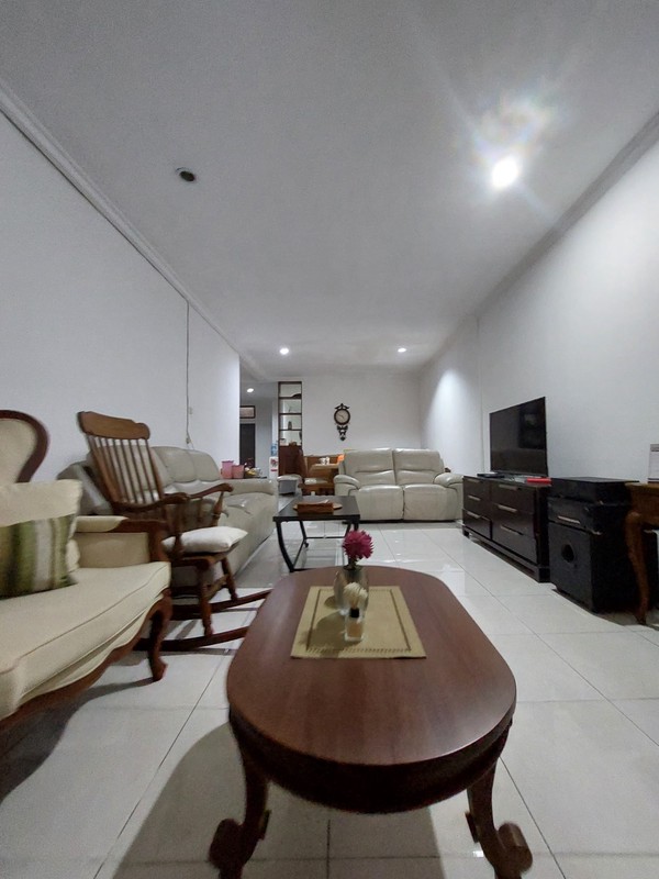 Dijual Rumah Cantik Siap Huni lokasi di Daerah Pondok Pinang, Kebayoran Lama, Jakarta Selatan