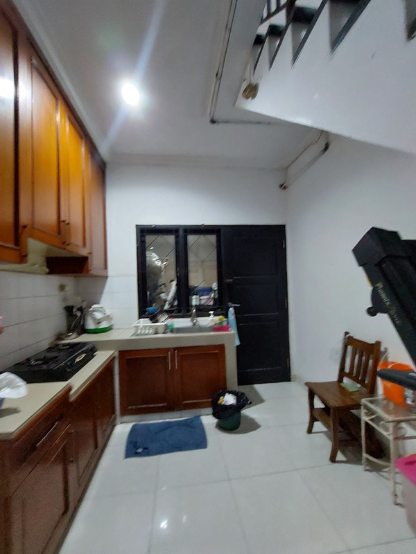Dijual Rumah Cantik Siap Huni lokasi di Daerah Pondok Pinang, Kebayoran Lama, Jakarta Selatan