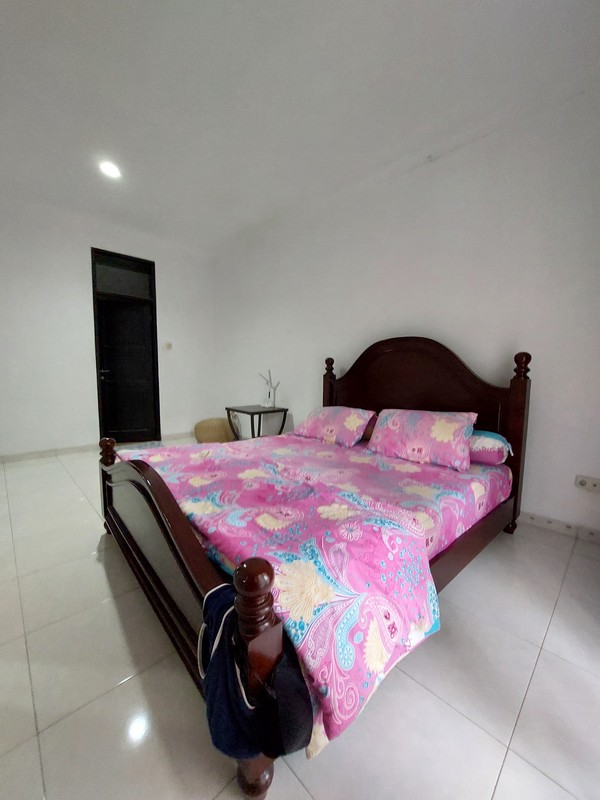 Dijual Rumah Cantik Siap Huni lokasi di Daerah Pondok Pinang, Kebayoran Lama, Jakarta Selatan