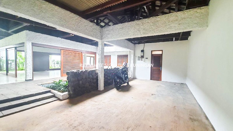 Rumah Siap Huni di Jl Darmawangsa Raya Cocok Untuk Hunian atau Kantor