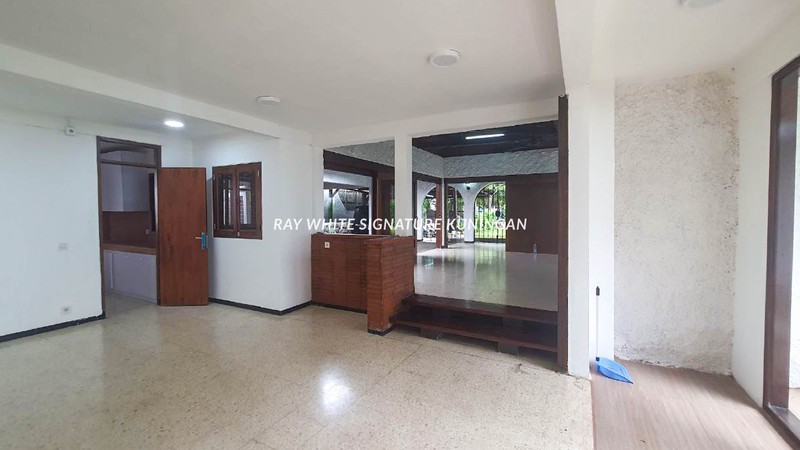 Rumah Siap Huni di Jl Darmawangsa Raya Cocok Untuk Hunian atau Kantor