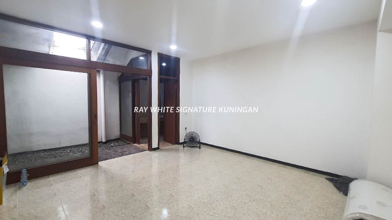 Rumah Siap Huni di Jl Darmawangsa Raya Cocok Untuk Hunian atau Kantor