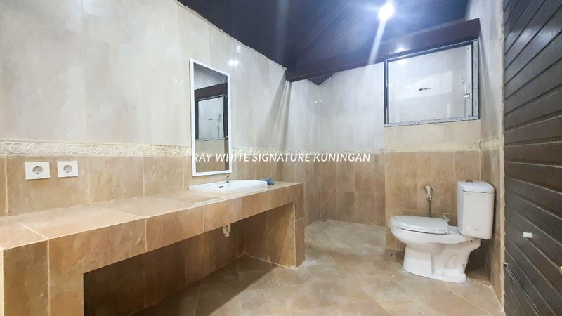 Rumah Siap Huni di Jl Darmawangsa Raya Cocok Untuk Hunian atau Kantor