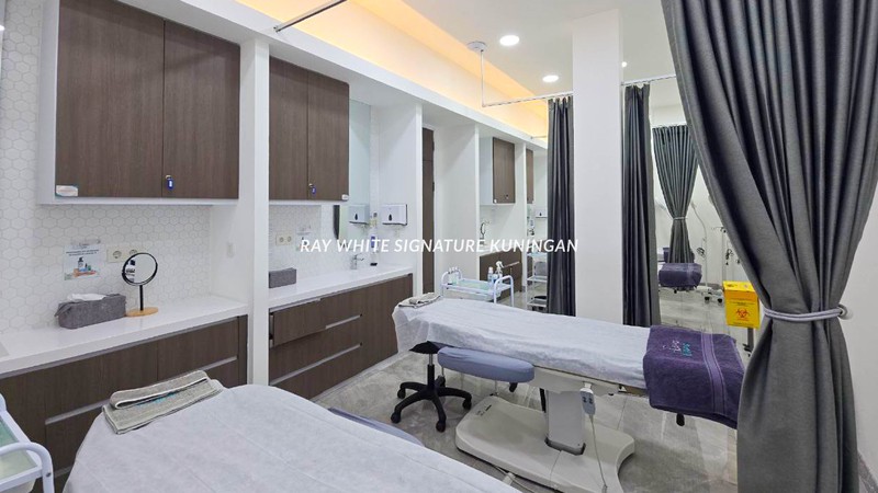 Dijual Ruko Gandeng Klinik Kecantikan 4 Lantai Di Bintaro Utama