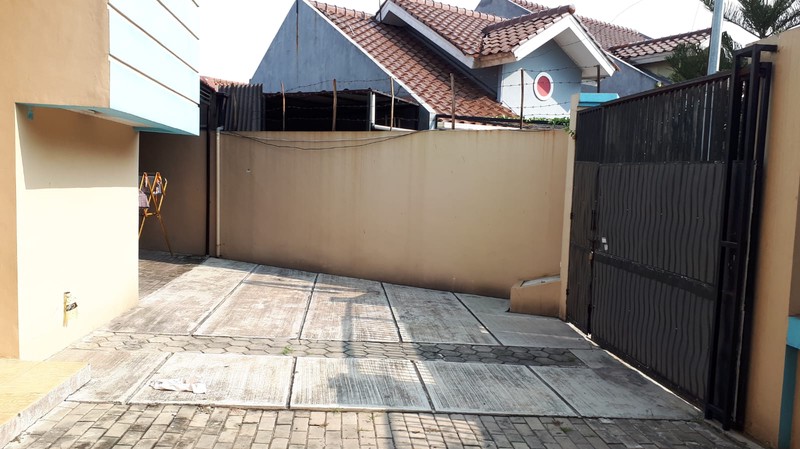 Rumah Luas Dan Nyaman  Metland Cakung 