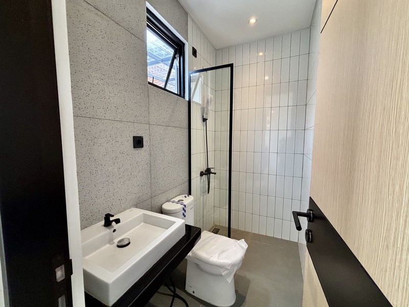 Rumah Brand New Cantik Lokasi Strategis di Bintaro Sektor 3.