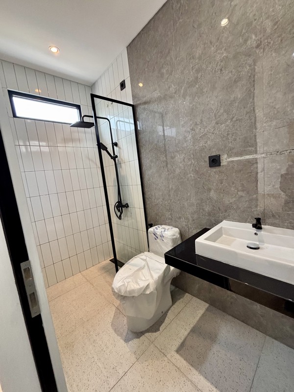 Rumah Brand New Cantik Lokasi Strategis di Bintaro Sektor 3.