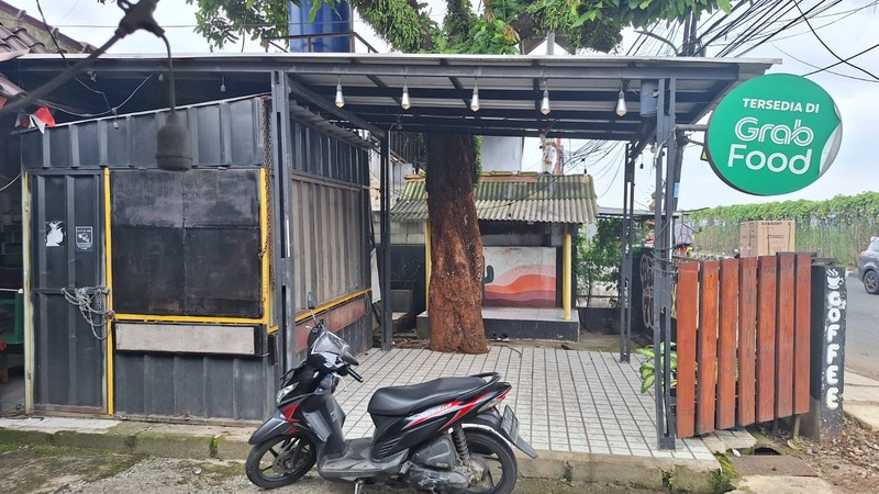 Rumah di Pondok Cabe Pinggir Jl Raya Luas Tanah 446 m2