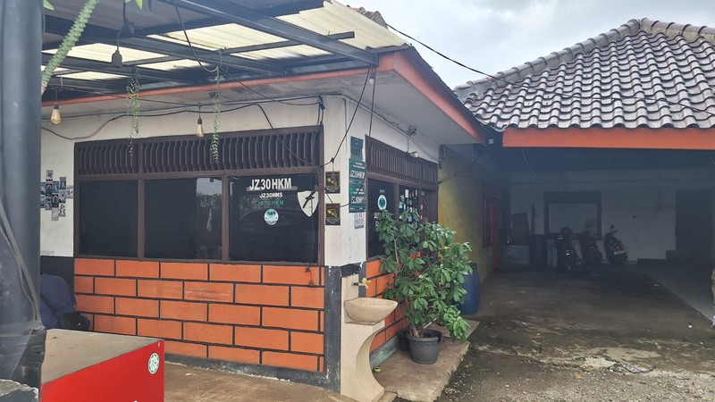 Rumah di Pondok Cabe Pinggir Jl Raya Luas Tanah 446 m2