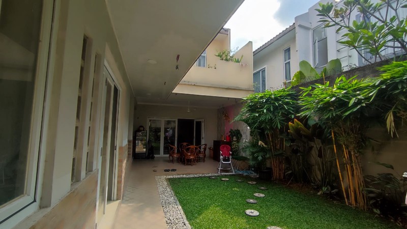 Rumah Luas 200 m&#xb2; di Krukut, Depok Fasilitas Lengkap, Harga Menarik