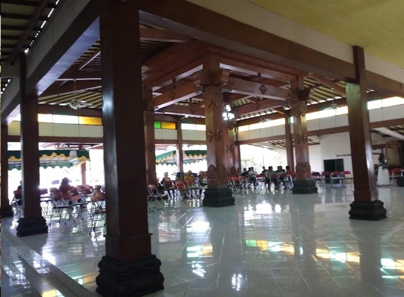 Tanah & Bangunan Pendopo 2890 Meter Persegi, Cocok Untuk Investasi, Wirobrajan, Yogyakarta