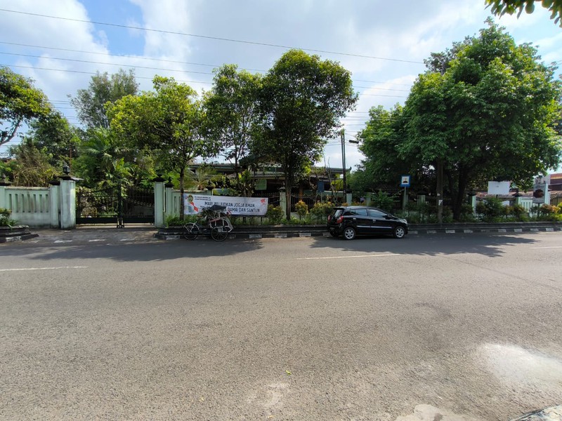 Tanah & Bangunan Pendopo 2890 Meter Persegi, Cocok Untuk Investasi, Wirobrajan, Yogyakarta