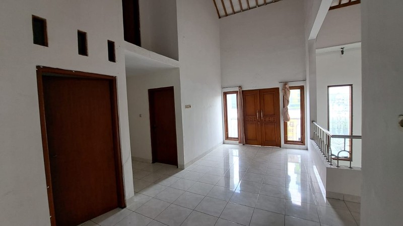 Disewakan Rumah 2 Lantai di Jalan Damai, Sariharjo, Ngaglik, Sleman - Lokasi Strategis