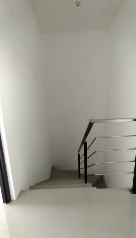 Jual Rumah 2 lantai murah di Regency ONE Babatan.