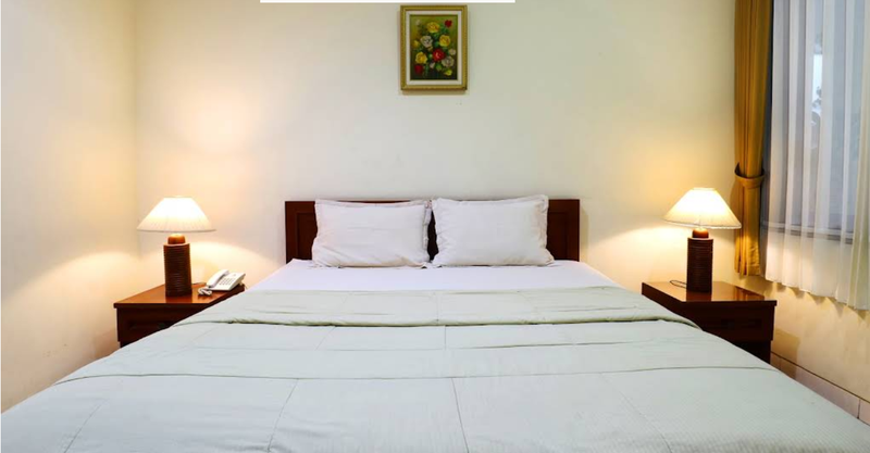 Active Homestay Business for Sale in Kertajaya Indah, Surabaya - Freehold, 1,300 m&#xb2; Building