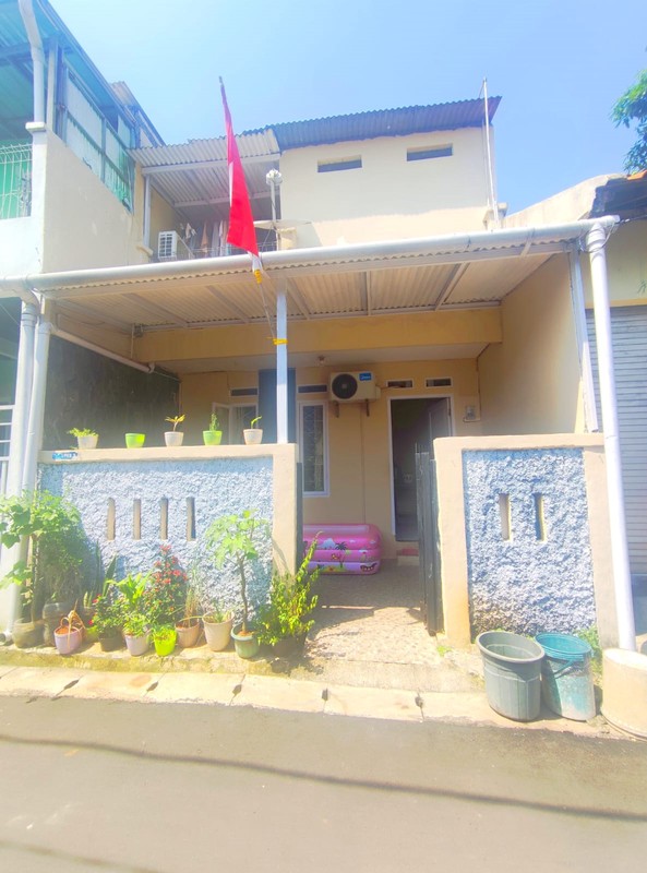 Rumah Minimalis 2 Lantai, Bebas Banjir