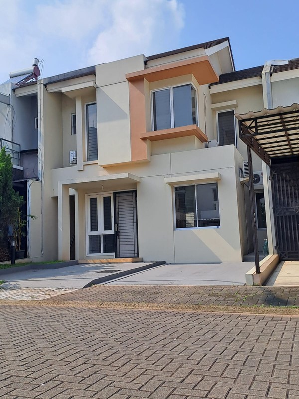 Rumah Bagus, 2 lantai, dalam Cluster di BSD