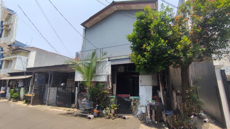 Rumah hitung tanah lokasi di Cilandak
