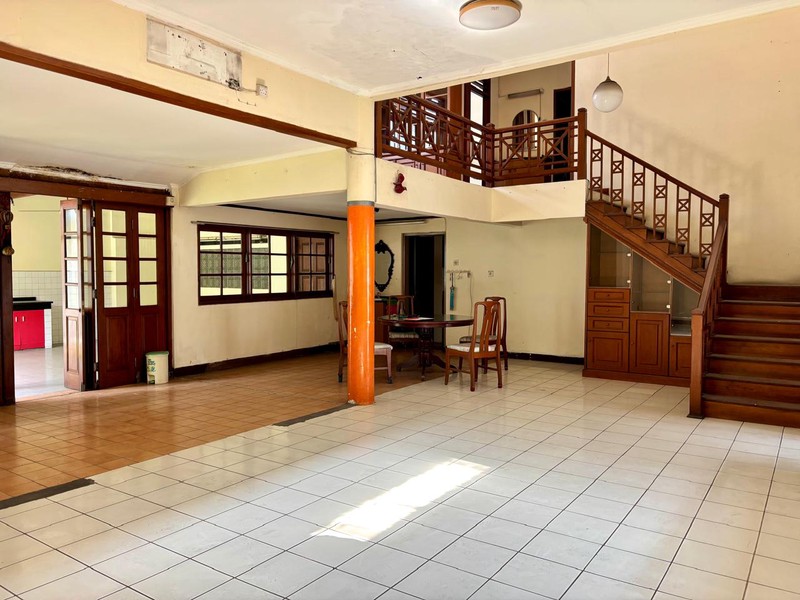 Rumah Bagus Bebas Banjir Lokasi strategis di Bintaro