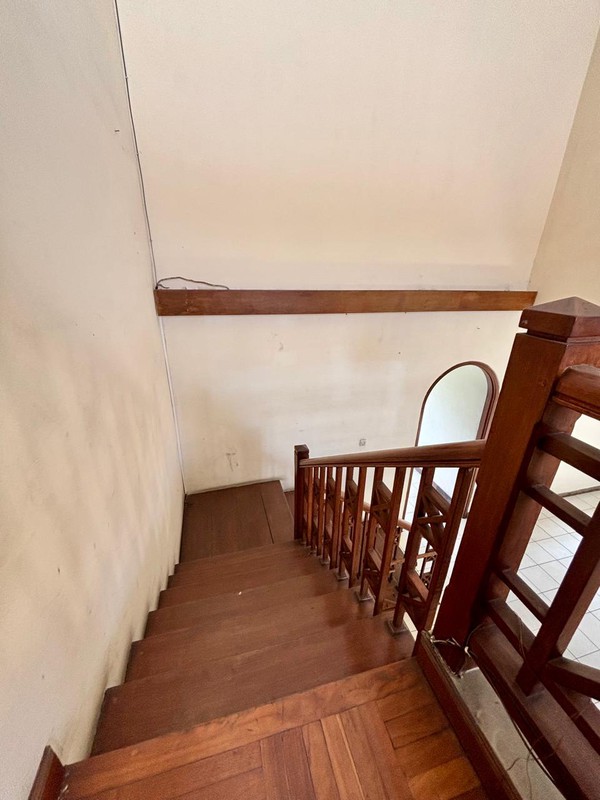 Rumah Bagus Bebas Banjir Lokasi strategis di Bintaro