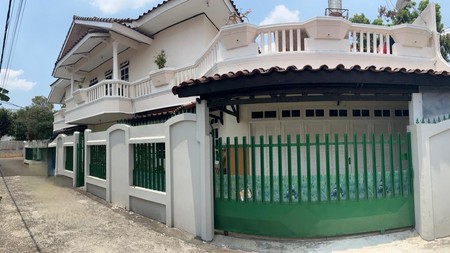 Rumah Dalam Komplek Di Cirendeu 