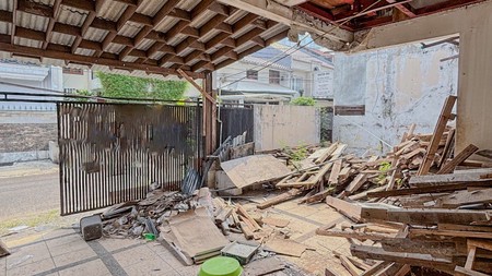 Rumah di Pondok Indah Hitung Tanah, dekat Pondok Indah Mal PIM