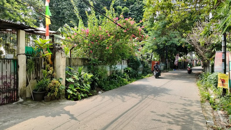 Tanah kavling komersial luas 2.027 m2 Strategis Cendrawasih, Ciputat 5 menit UPJ dan Kawasan Hunian