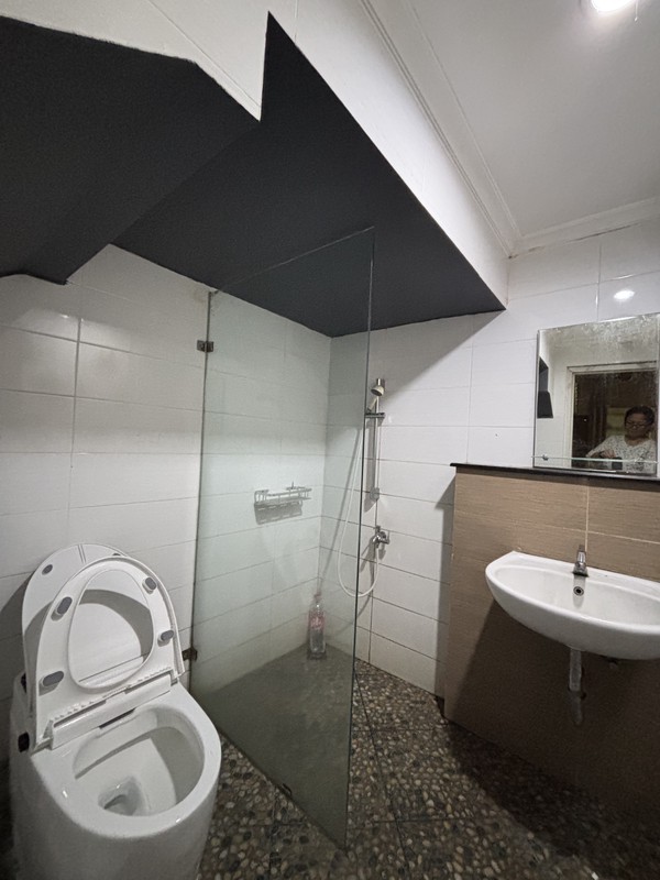 Rumah Besar 2 Lantai di Griya Panorama Estate Jatiasih Bekasi 