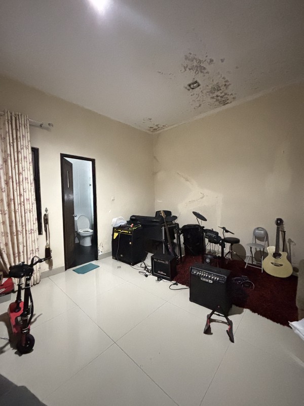 Rumah Besar 2 Lantai di Griya Panorama Estate Jatiasih Bekasi 