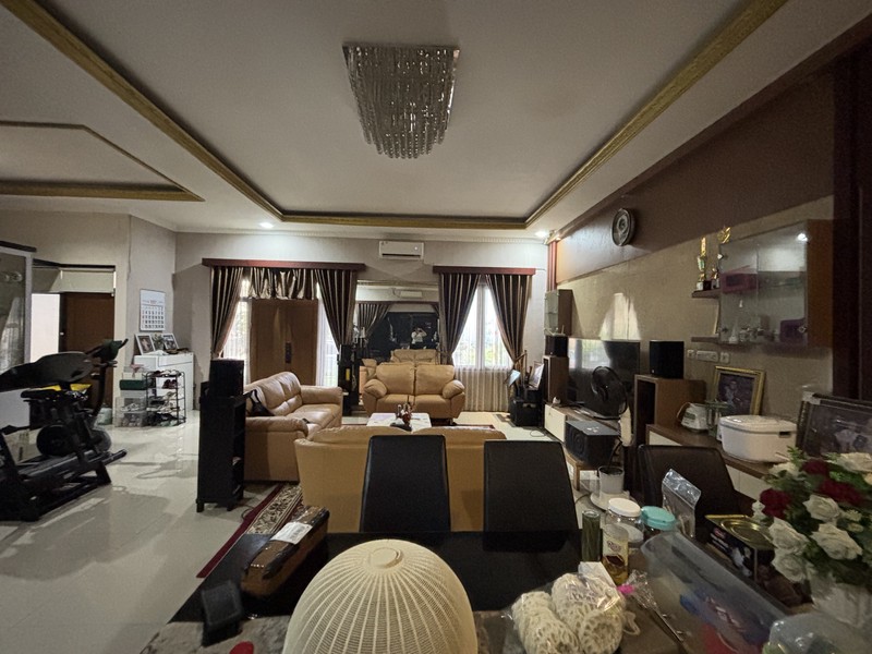 Rumah Besar 2 Lantai di Griya Panorama Estate Jatiasih Bekasi 