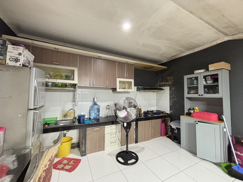 Rumah Besar 2 Lantai di Griya Panorama Estate Jatiasih Bekasi 