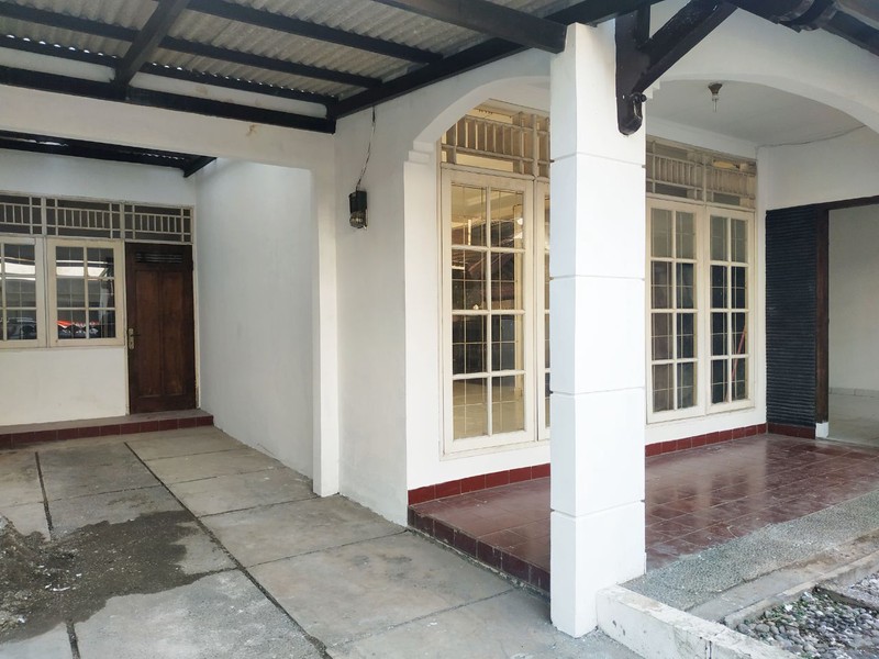 Rumah Siap Huni di Pisok Pondok Ranji Bintaro