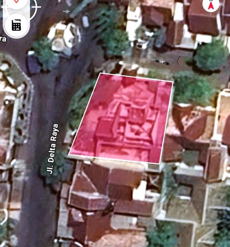 Dijual Rumah Hook Harga Tanah Saja di Delta Raya Sidoarjo - Turun Jadi 3,1 M Nego