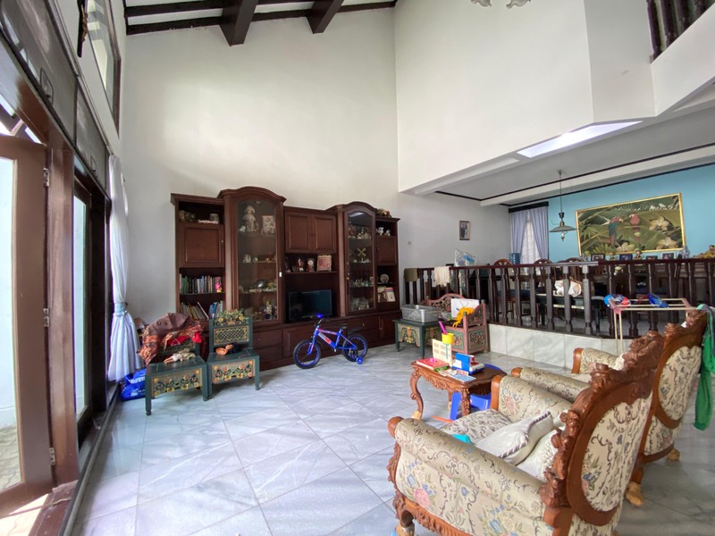 Rumah Hitung Tanah Area Cipete