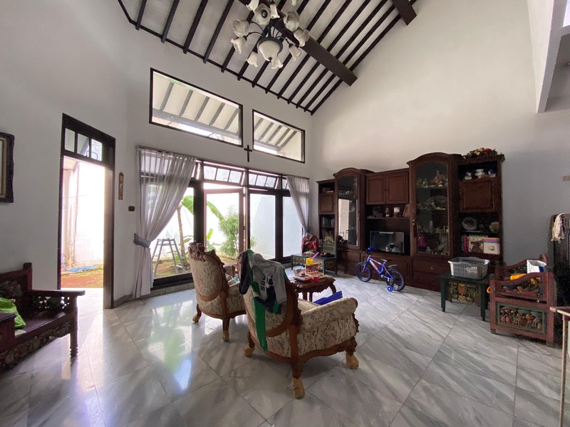 Rumah Hitung Tanah Area Cipete