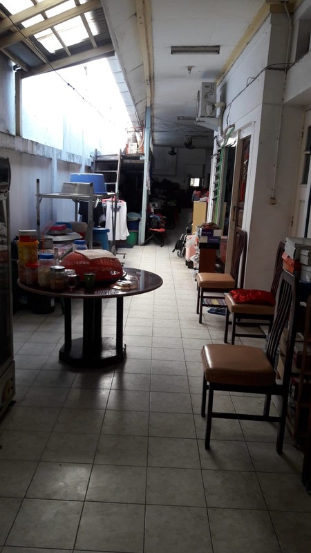 DIJUAL RUMAH HITUNG TANAH PUSAT KOTA JL KARTINI