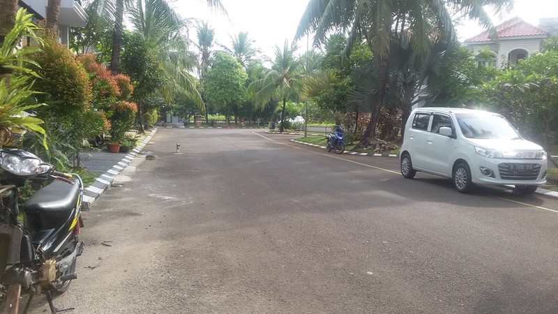 Rumah hoek siap huni di Bintaro Jaya 