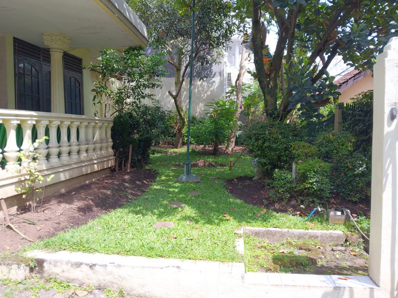 Rumah Klasik Tengah Kota Bandung, Selangkah Ke Telkom Japati