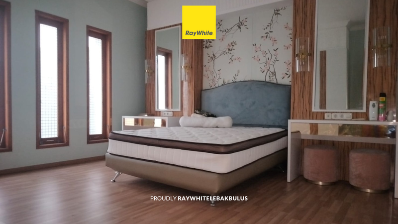  Dijual Rumah Mewah Furnished & Siap Huni di Kawasan Eksklusif Pesona Khayangan, Margonda